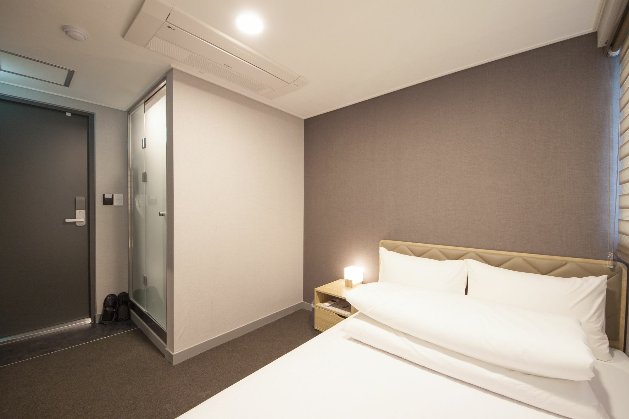 Blue Mountain Myeong-Dong Hotel Seoel Buitenkant foto